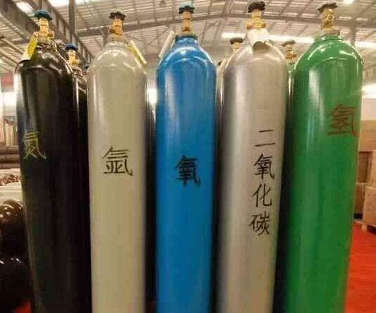 太原工業(yè)氣體氧氣，乙炔，氬氣，氮?dú)獾闹迫∨c用法